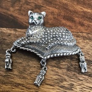Avon Cat Brooch
